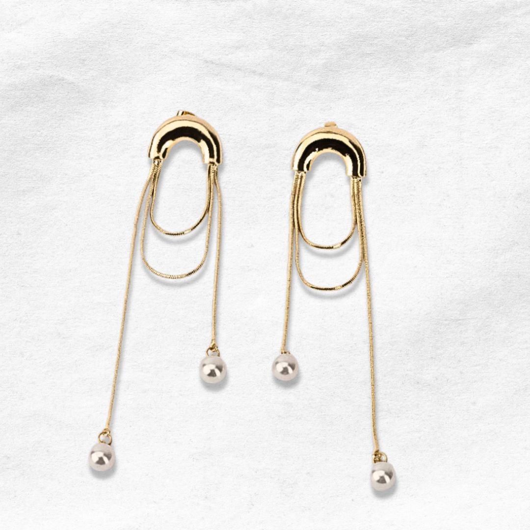 Arete Largo con Diseño Único y Cola de rata