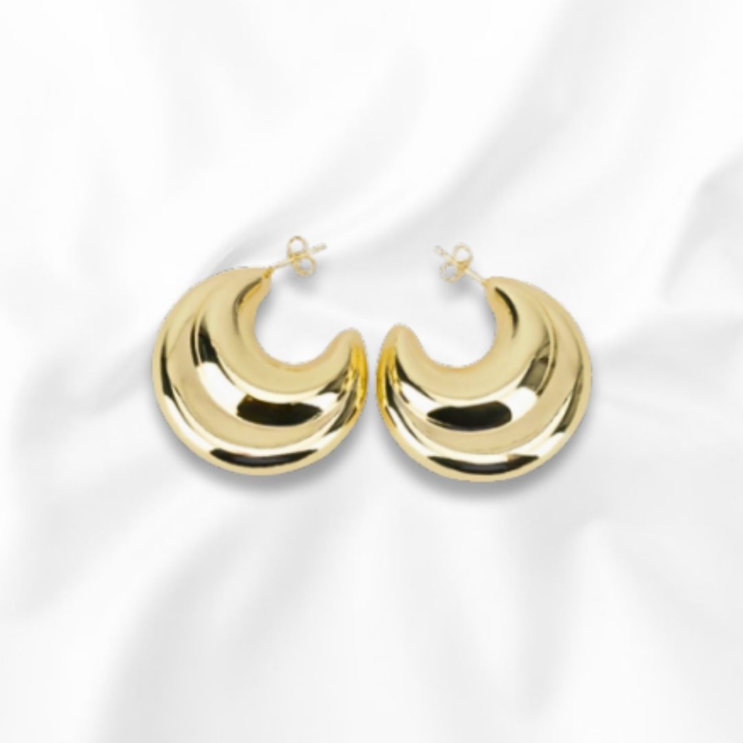 Arete Arracada con Diseño Media Luna